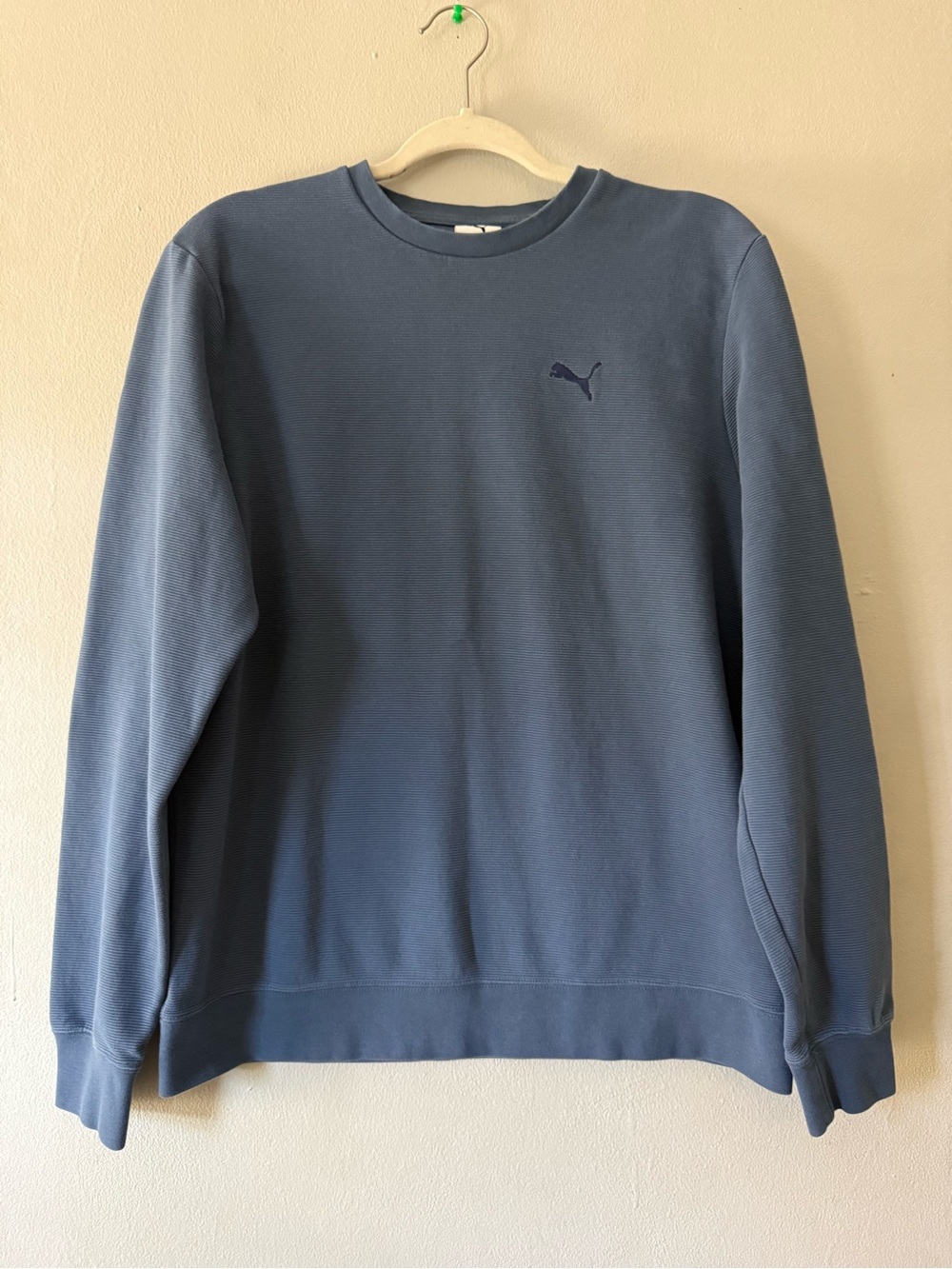 Puma Womens Blue Crewneck Sweatshirt Size Large Embroidered Logo Pullover 692219 - Picture 2 of 6